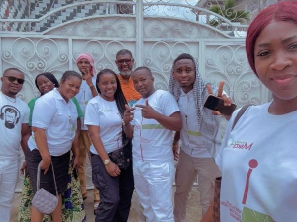 Une célébration pleine d’amour et de générosité : La Fondation Mika honore la Fête des Pères et l’Aïd el-Kebir à Douala