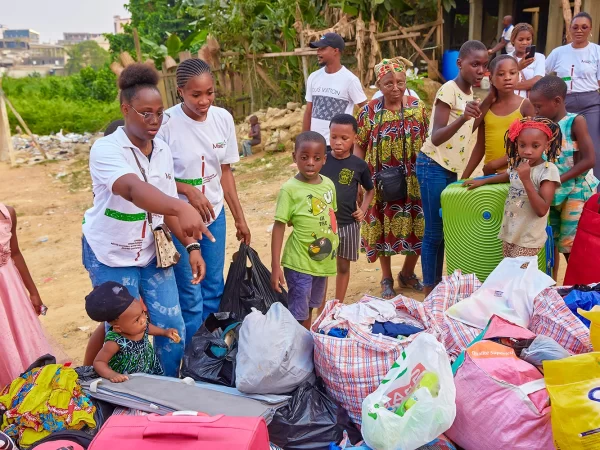 Retour en images sur la journée des dons à Douala – 23 décembre 2024