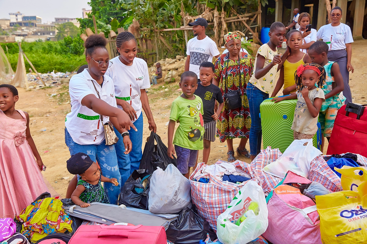 Retour en images sur la journée des dons à Douala – 23 décembre 2024